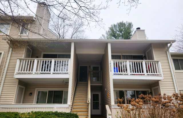 18202 Chalet Dr Apt 3