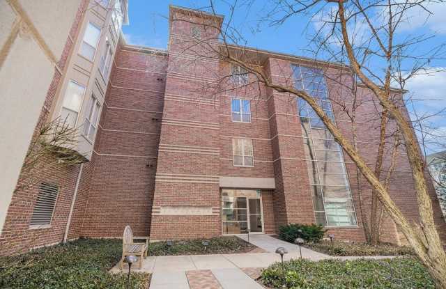 57 E Hattendorf Avenue unit: 304