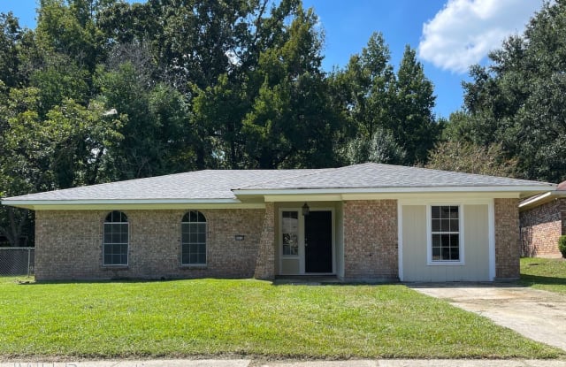 9318 Green Forest Rd - 9318 Green Forest Road, Shreveport, LA 71118