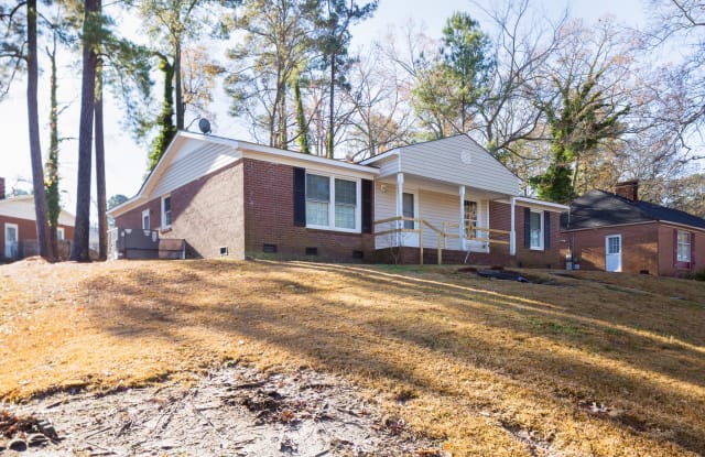 738 Ashboro Street - 738 Ashboro St, Fayetteville, NC 28311