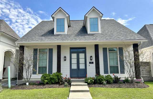 6516 SILVER OAK DR