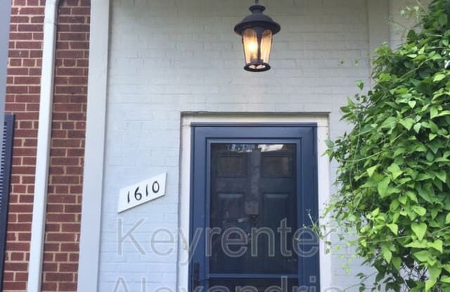 1610 Kenwood Ave photos photos