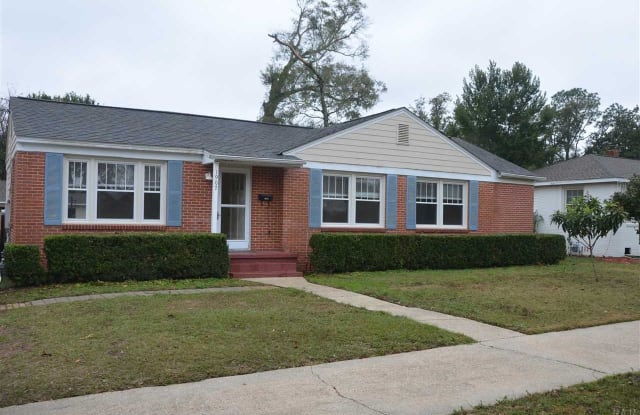 1907 E MAXWELL ST - 1907 East Maxwell Street, Pensacola, FL 32503