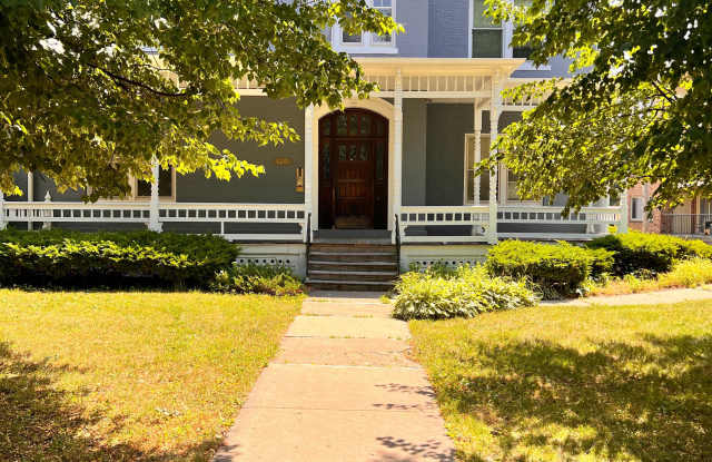 6215 7th Avenue - 4