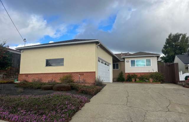 Spacious Newly Remodeled 3 Bedrooms and 2 Bathrooms
