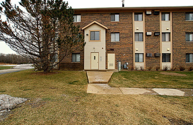 1 Cedar Court - 1 Cedar Ct, Vernon Hills, IL 60061