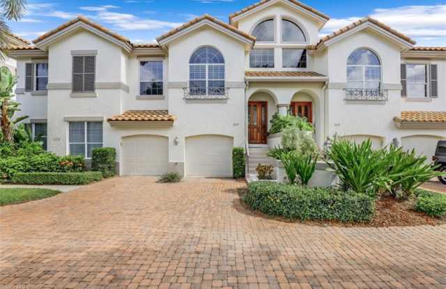 107 Colonade CIR