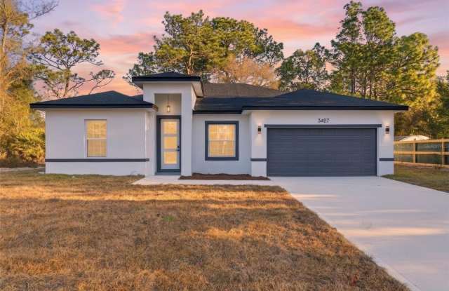 3427 W WEBSTER PLACE