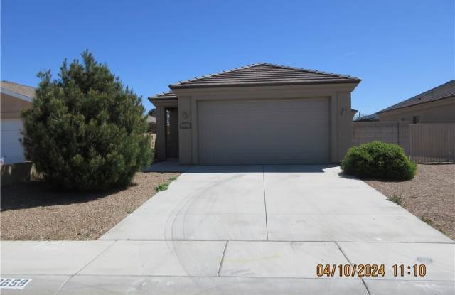 3658 Irving - 3658 North Irving Street, Kingman, AZ 86409