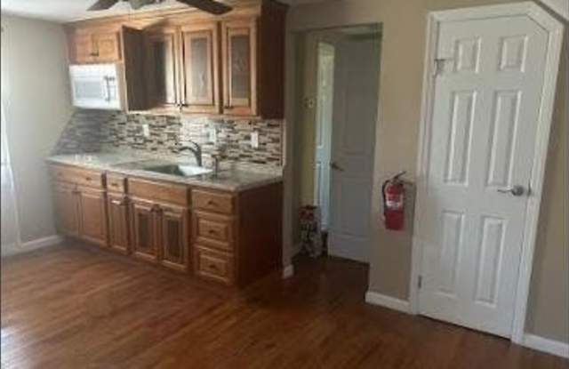 Photo of 117 Roosevelt Avenue