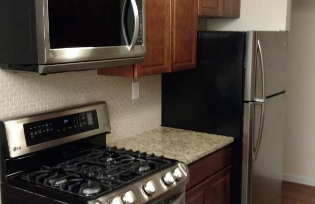 Photo of 32 Manchester Court unit: D