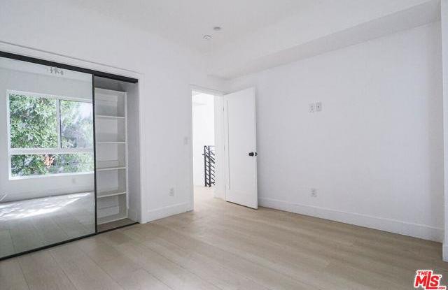 11814 Gilmore Street