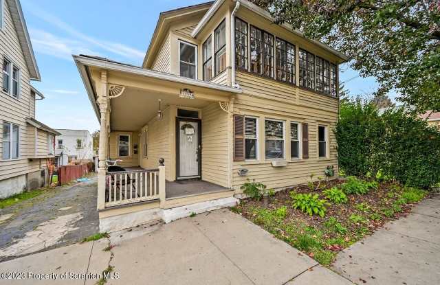 1359 Wyoming Ave
