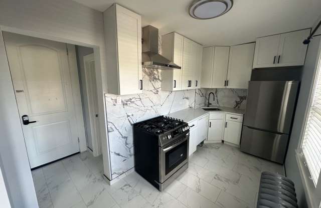 6 S Monterey Avenue unit: E