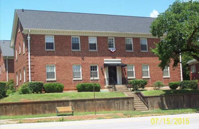 Photo of 254 West Main Street - 2