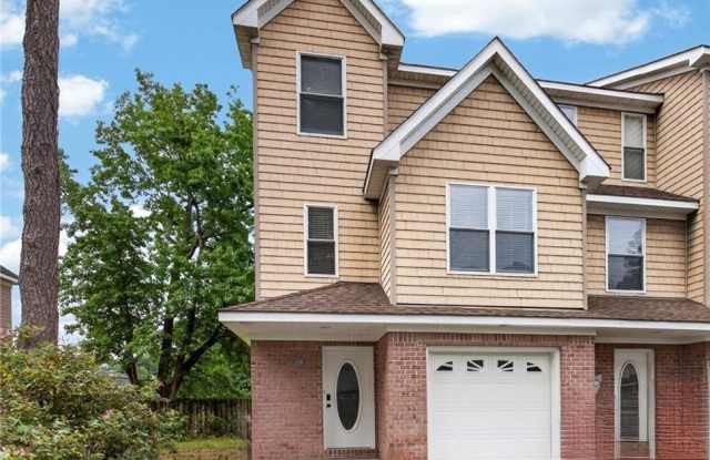 1136 Arlynn Lane