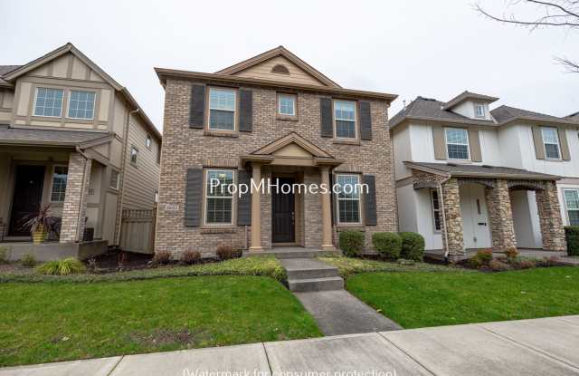 Beautiful Open Concept Four Bedroom Plus Office/Den in Villebois!
