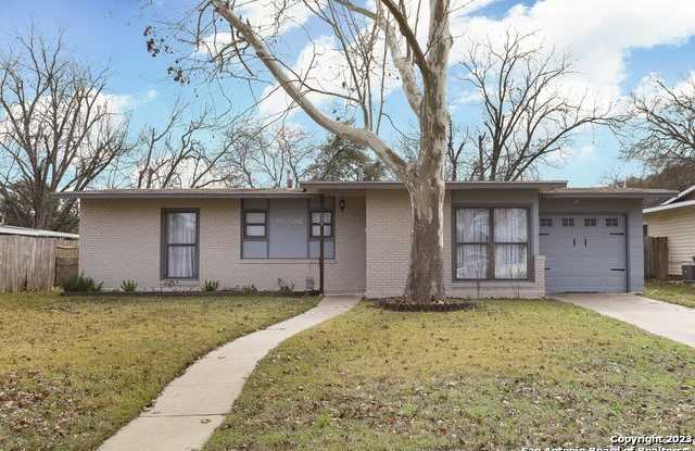 Photo of 634 KAREN LN