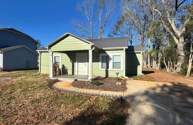 Photo of 3/1.5 update home in Shelby, NC