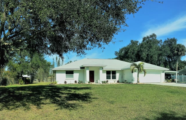 705 Matland St - 705 Matland Street, Nokomis, FL 34275