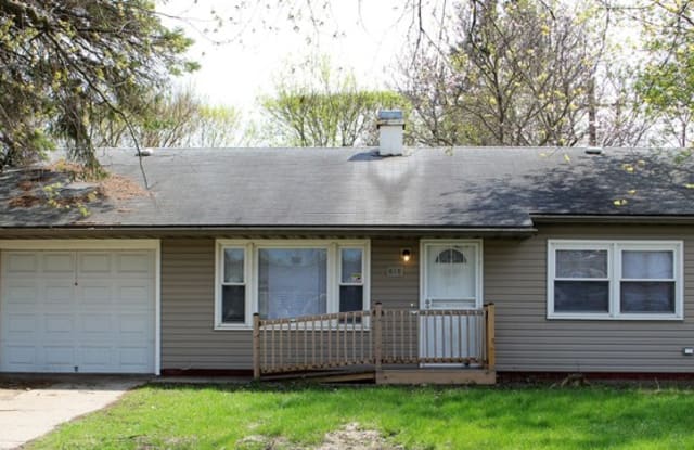 615 West 53rd Avenue - 615 West 53rd Place, Gary, IN 46410