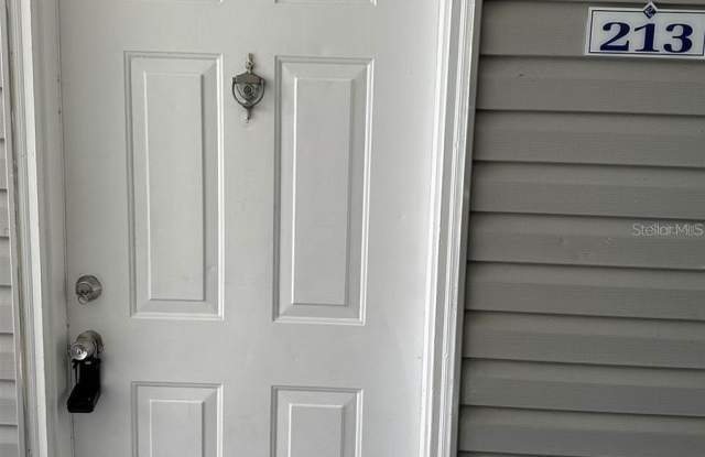 2533 GRASSY POINT DRIVE