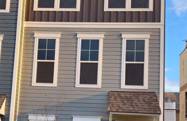 1709 AUTUMN MAPLE LEAF DRIVE