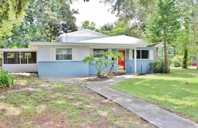 Photo of Anastasia Island 2 story home on Corner Lot!