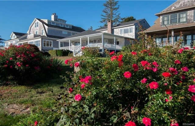 86 East Shore Avenue