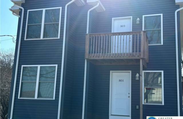 140 Gum Street unit: B