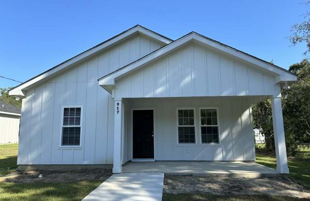 305 East 22nd Street