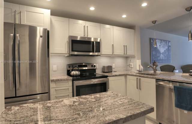 Photo of 470 Paradise Isle Blvd
