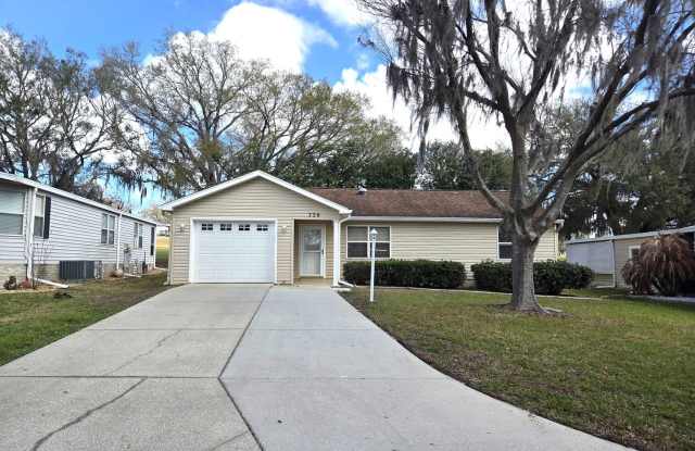 Golf Course Views in The Villages