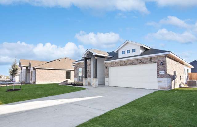 10235 Six Shooter Ln