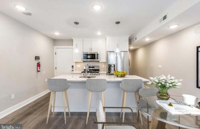 1519 N STILLMAN ST #1