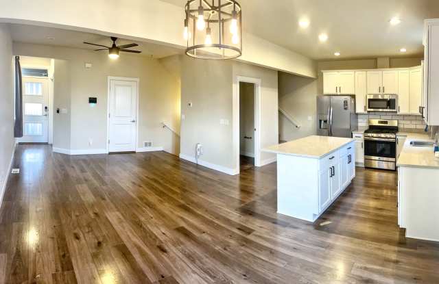 5569 Big Bear Way - 1