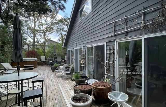 275 Wilmot Road