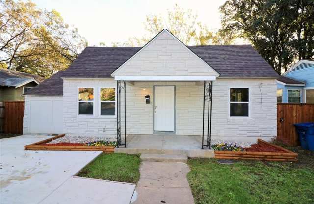 2126 Ramsey Avenue - 2126 Ramsey Avenue, Dallas, TX 75216