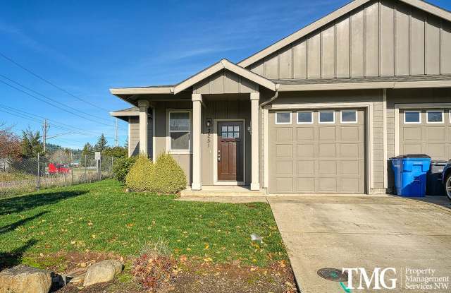 Modern Duplex with Open Layout in Washougal