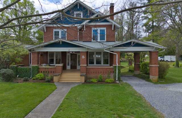 Spacious Living in a Prime Christiansburg Location