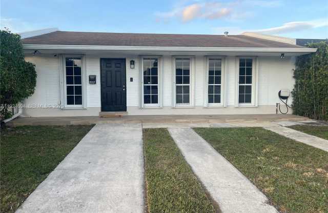 Photo of 13007 SW 50th Ln