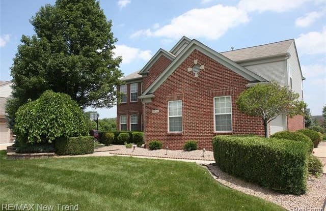 48580 GREENWICH Circle - 48580 Greenwich Circle, Wayne County, MI 48188