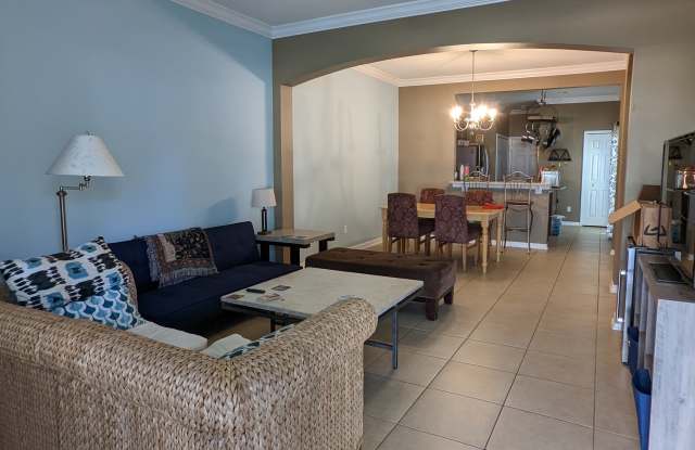 518 Rainbow Springs Loop