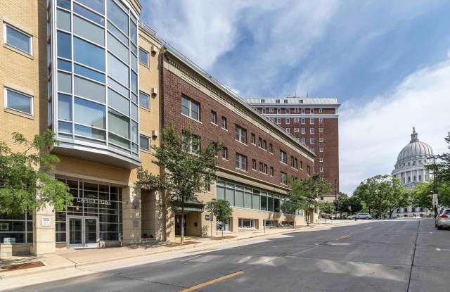 125 N Hamilton Street