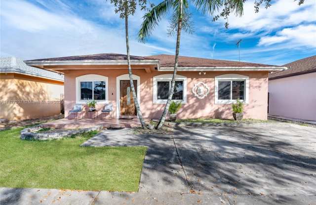 1513 SW 2nd Ct - 1513 Southwest 2nd Court, Homestead, FL 33030