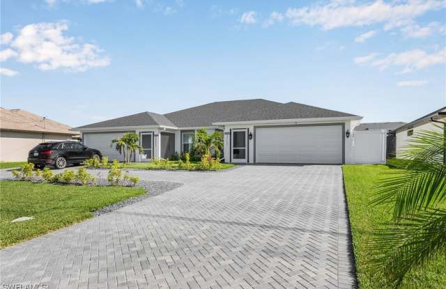 3511 SW 17th Place
