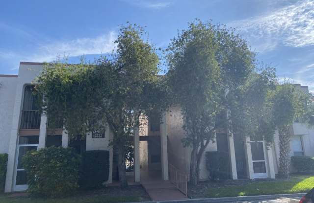 Spacious 2-Bedroom Apartment in Altamonte Springs