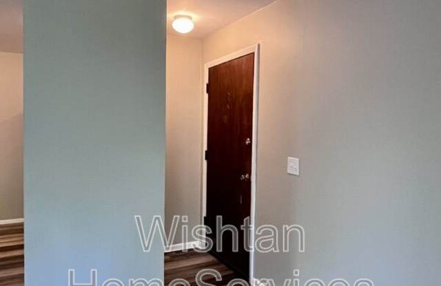 202 N Charleston Blvd