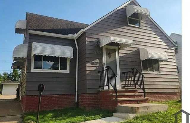 Photo of 11202 Mountview Avenue