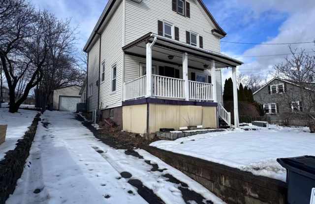 Photo of 709 Tower Avenue